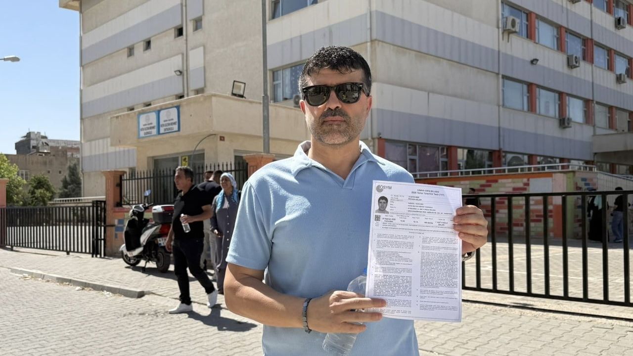 Üç çocuğunu üniversiteli yaptı, şimdi kendi hayali için YKS sıralarında