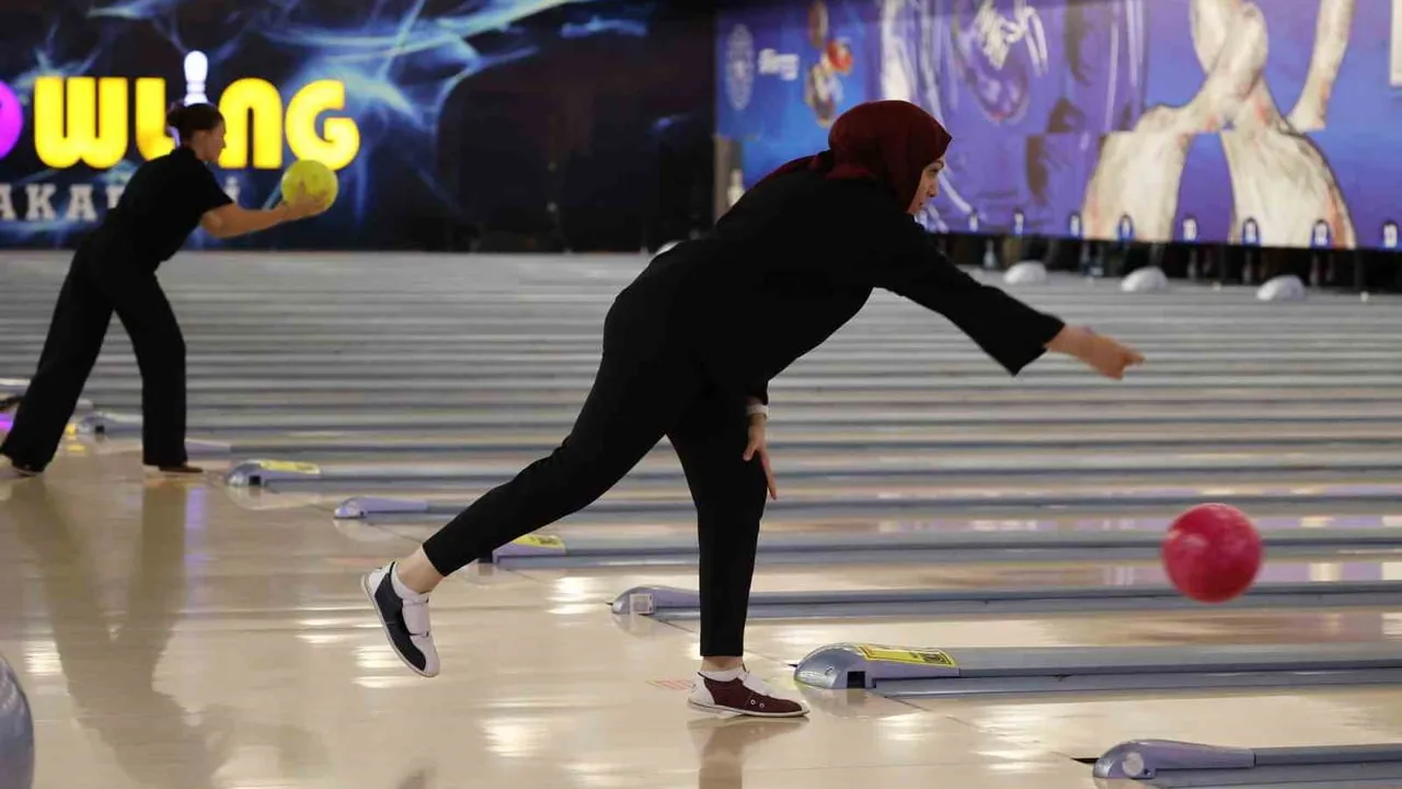 Ünilig bowling Türkiye şampiyonası tamamlandı: dereceye girenler ödüllerini aldı