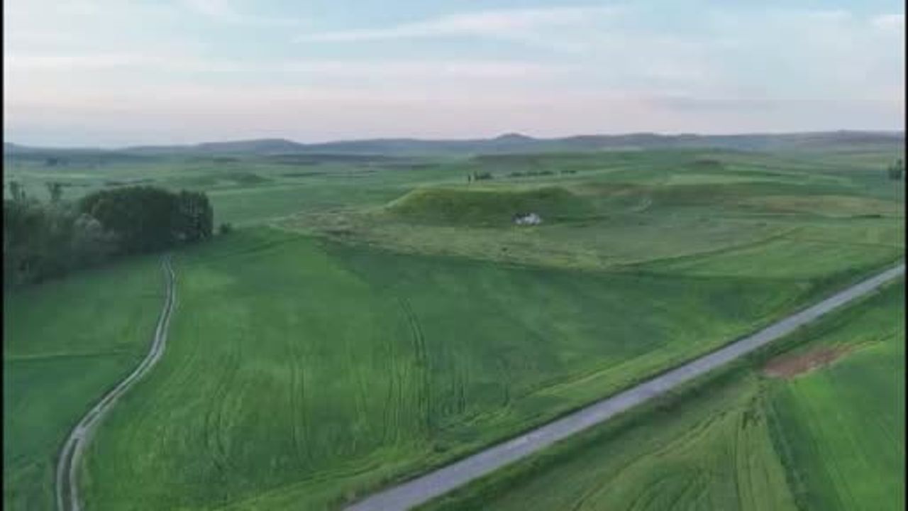 Uşaklı Höyük kazılarında eski çağ ritüel alanları inceleniyor