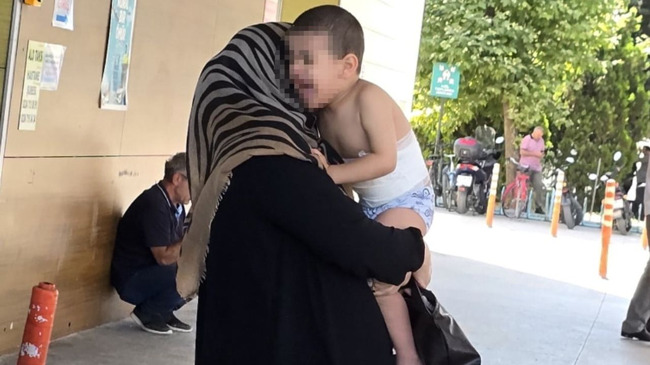 Üzerine kaynar çay dökülen çocuk hastaneye kaldırıldı