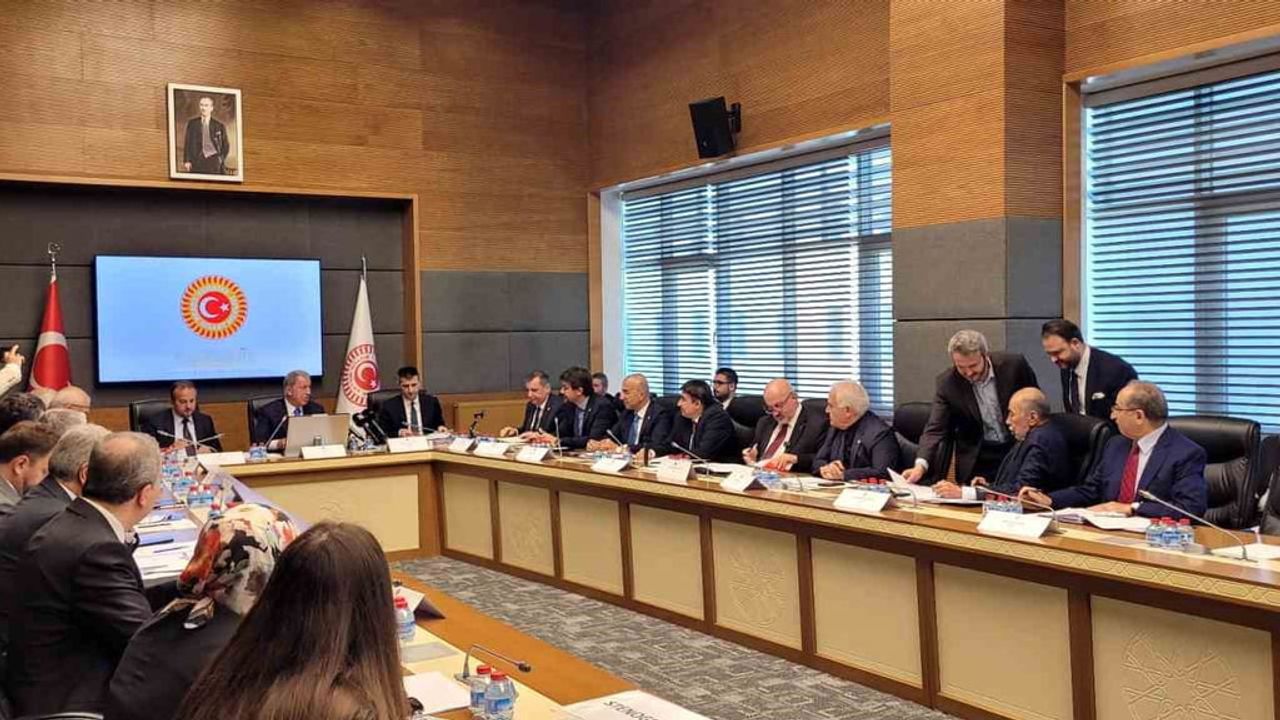 Uzman Erbaş Kanunu Teklifi Komisyonda Kabul Edildi: Özlük Hakları, İstihdam ve Sicil Düzenlemeleri Öne Çıkıyor