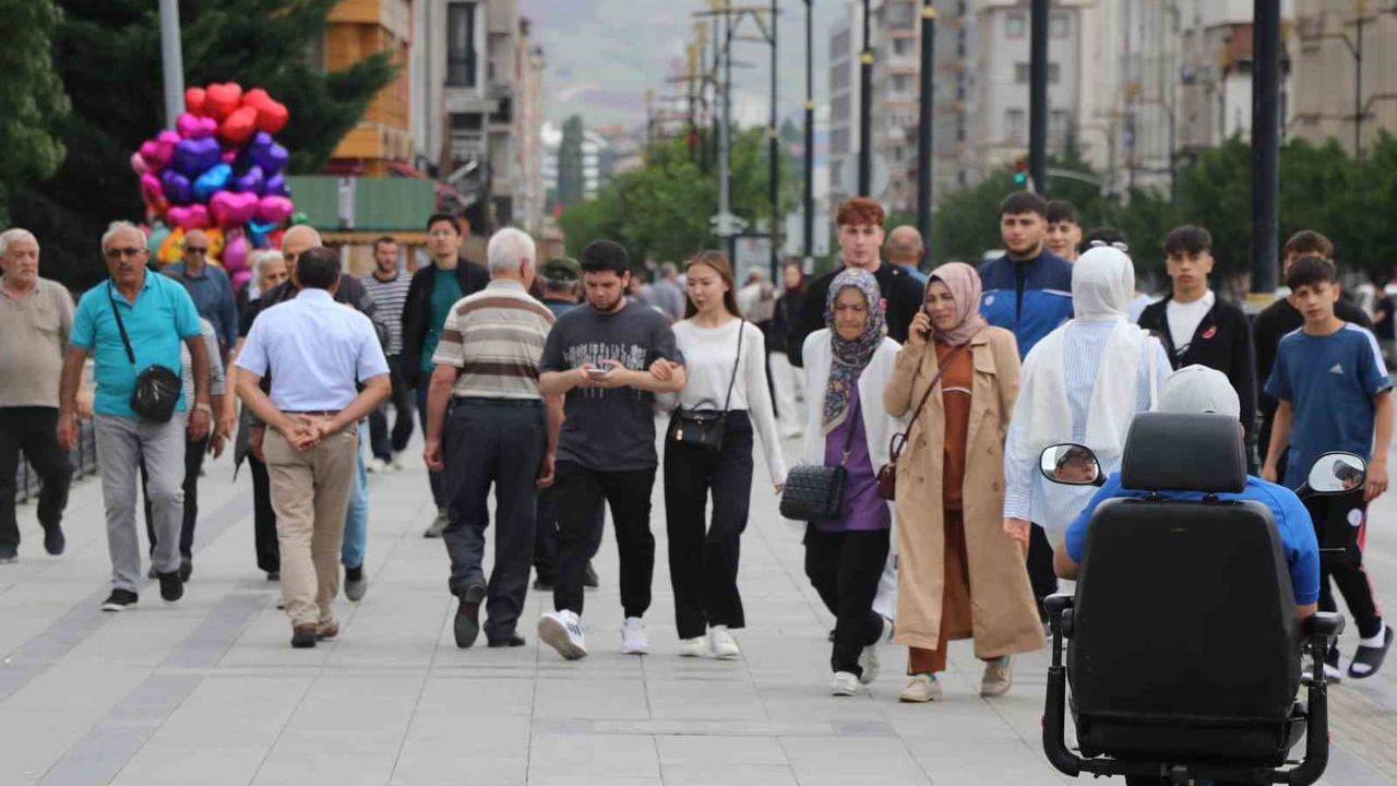 Uzman önerisi: evlilik kredisi yaş sınırı 35'e çıkarılmalı