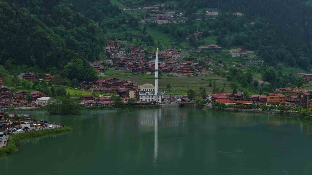 Uzungöl’de yaz sezonu canlandı: Otel dolulukları %60’a ulaştı, turist sayısı %27 arttı