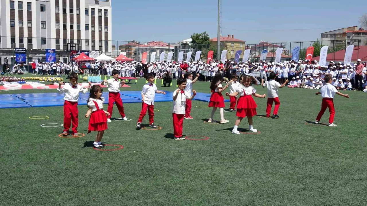 Van'da GSB Spor Okulları ve Engelsiz Spor Okulları kapılarını açtı