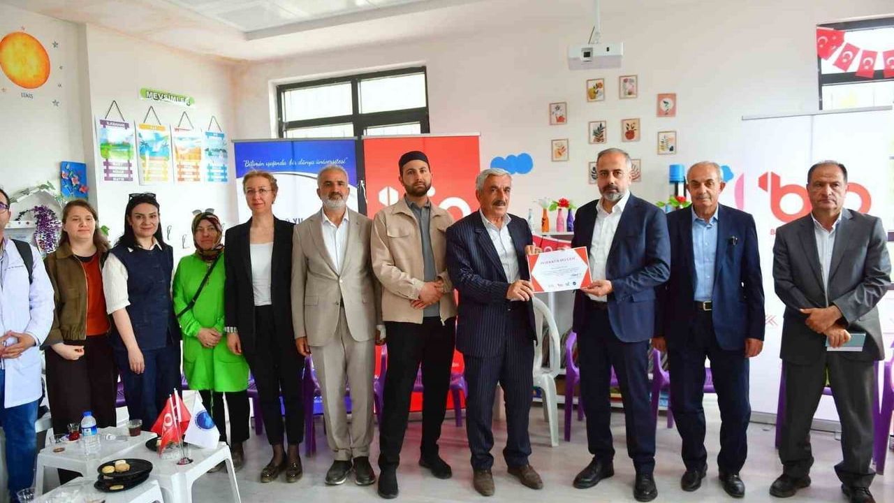 Van YYÜ'nün 'Üniversite-Köy Buluşmaları' programı Örmeli köyünde gerçekleştirildi