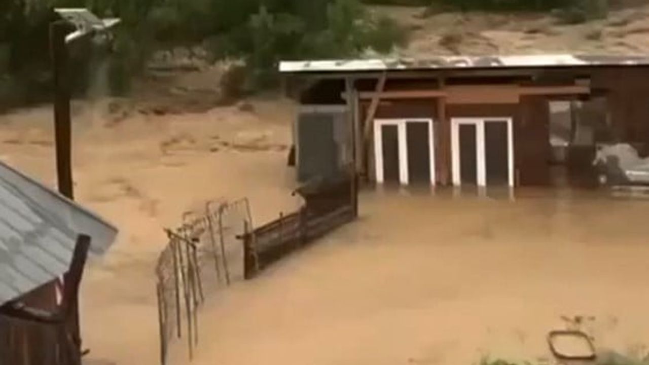 Varna'ya bağlı Medovets (Sarıkovanlık) köyünde yeniden sel: Evler ve tarım arazileri etkilendi
