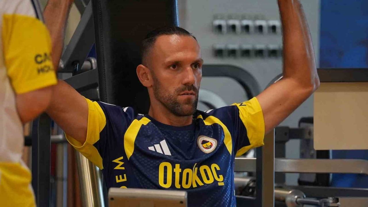 Vedat Muriqi çalışmalara başladı