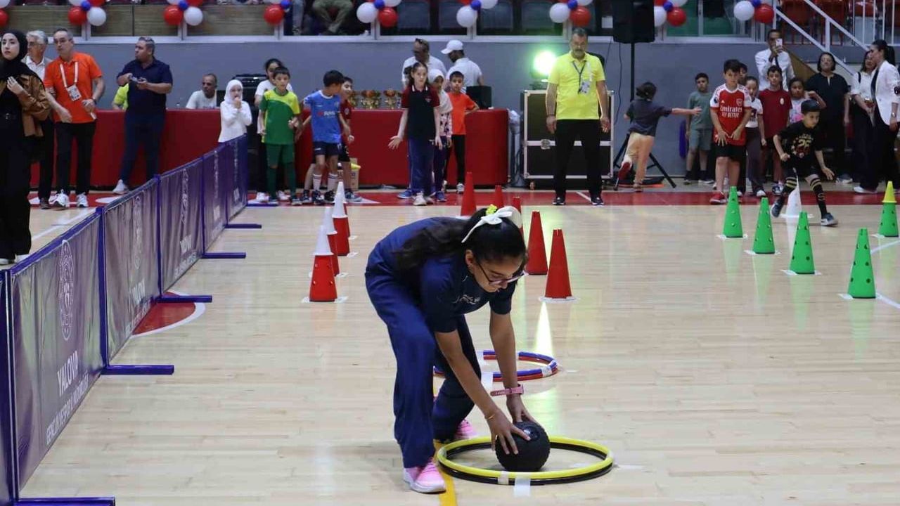 Yalova Çocuk Oyunları Şenliği finali 90. Yıl Spor Salonu’nda tamamlandı