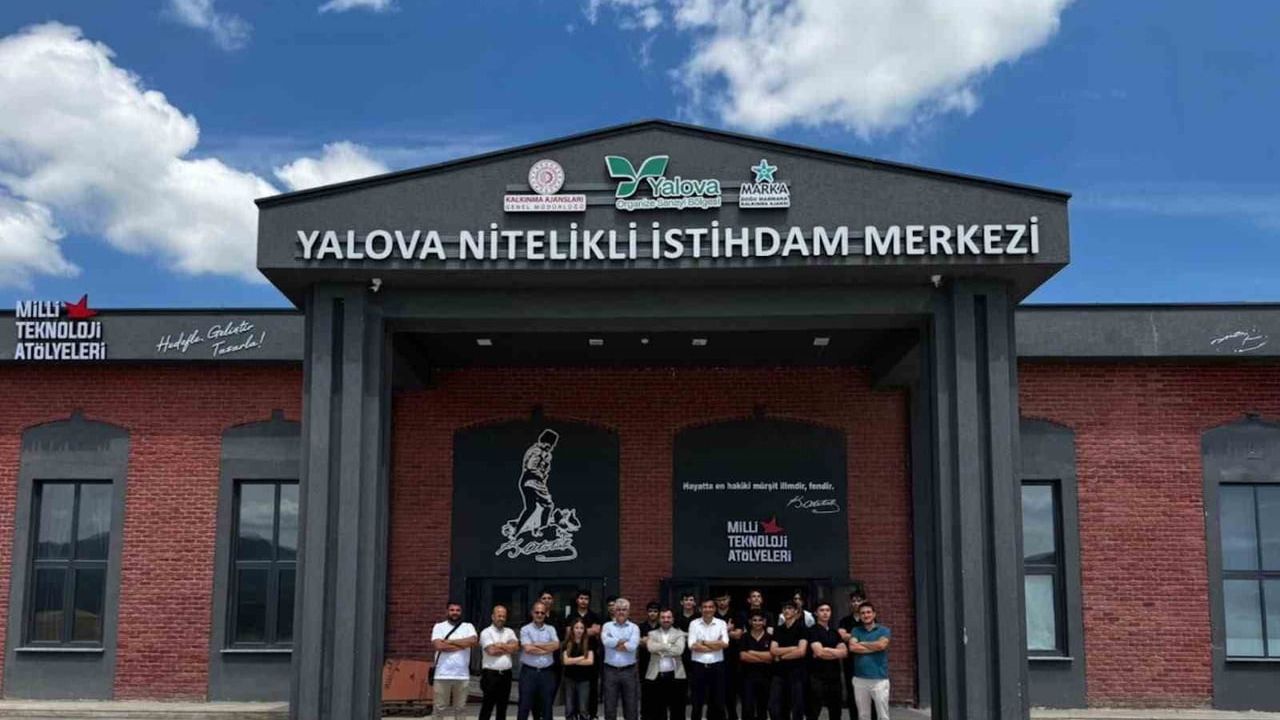 Yalova OSB’de eğitim yılının son '52 Hafta 52 Okul' ziyareti yapıldı