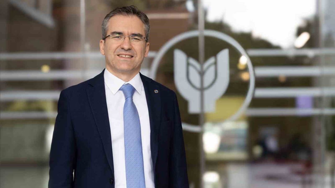 Yaşar Üniversitesi rektör yardımcısı Yiğit Kazançoğlu döngüsel ekonomi komitesinde Türkiye'yi temsil ediyor