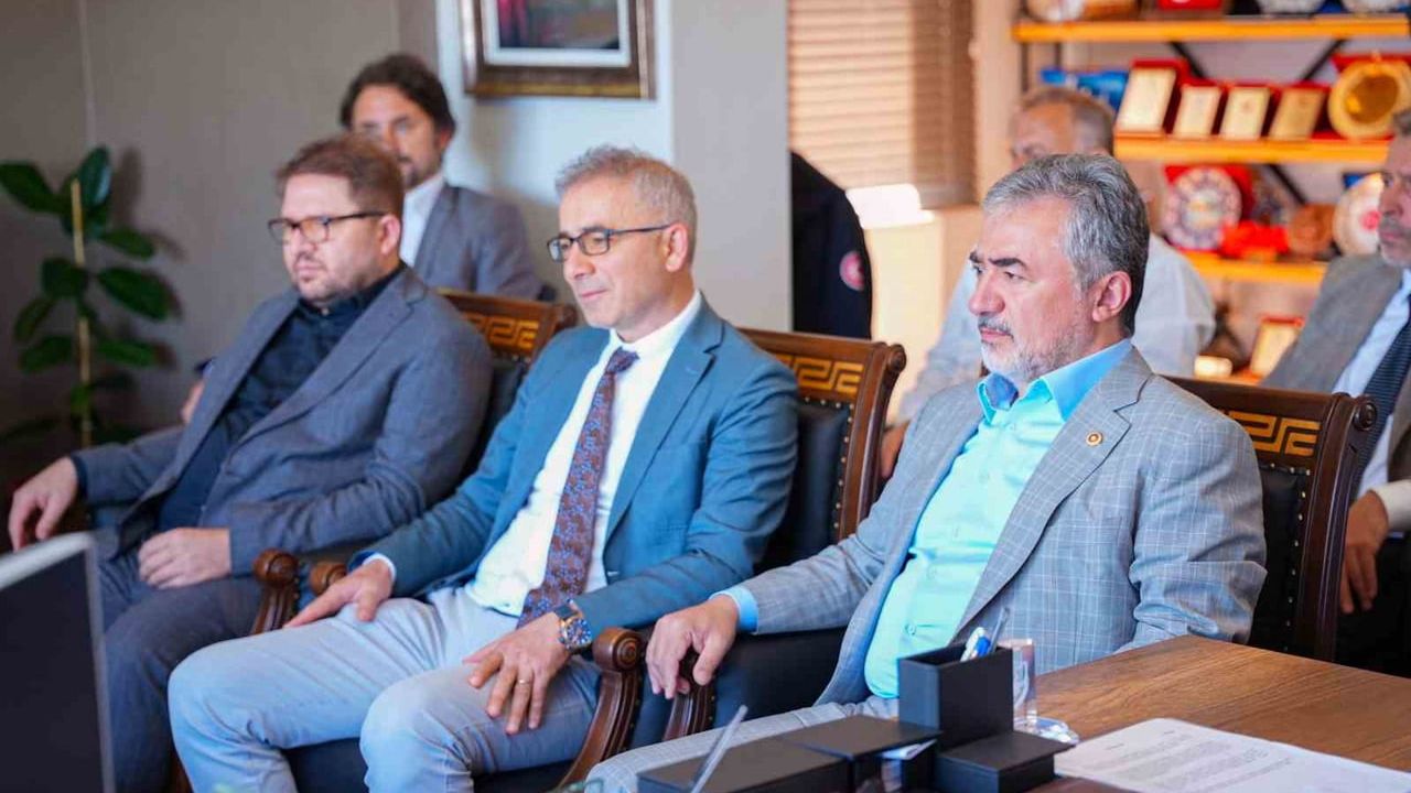 YEDAŞ, Gülyalı'nın enerji altyapısına 388 milyon TL yatırım yapacak