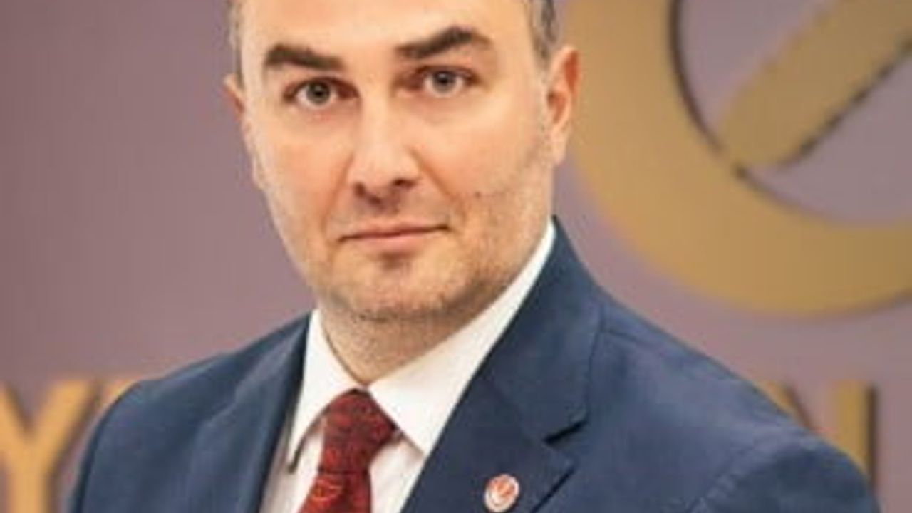 Yeniden Refah Partisi Genel Başkan Yardımcısı Osman Gezgin’in makam aracı Giresun’da kaza geçirdi: 3 yaralı