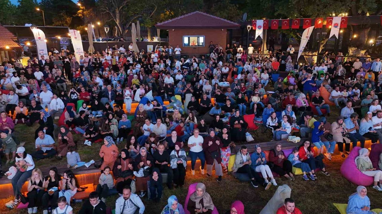 Yenişehir yazlık sineması 13 yıl sonra törenle açıldı