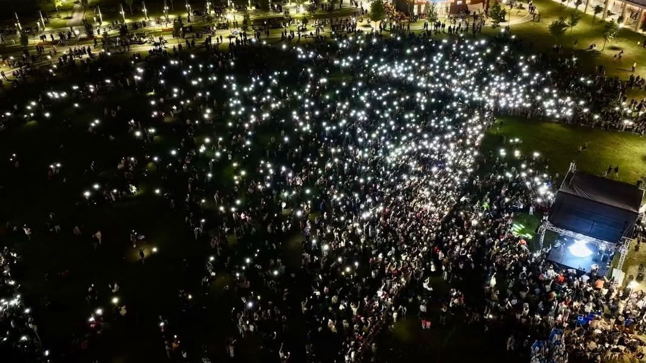Yeşilyurt’ta Celal Karatüre ilahi konseri yoğun ilgi gördü