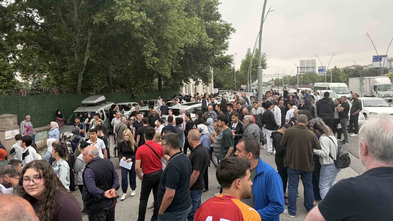 YKS'ye 2 dakika geç gelen öğrenci sınava alınmadı