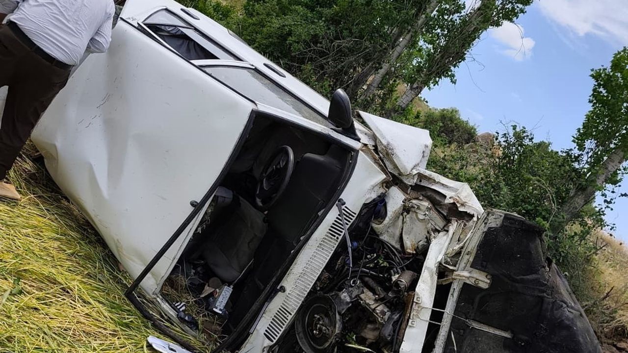 Yozgat’ta takla atan otomobilde 2 kişi yaralandı