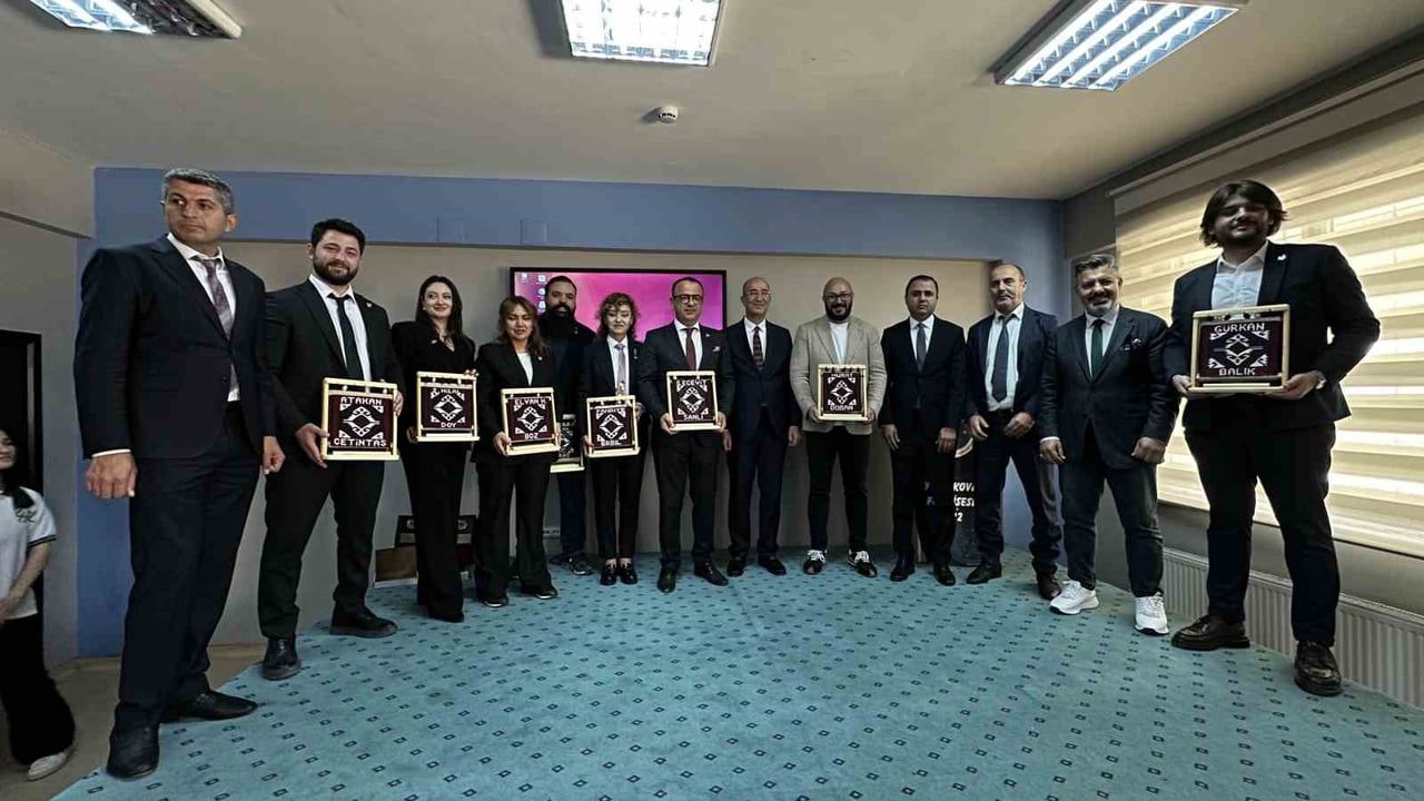 Yüksekova Fen Lisesi'nde Astronomi, Havacılık ve Uzay Atölyesi açıldı