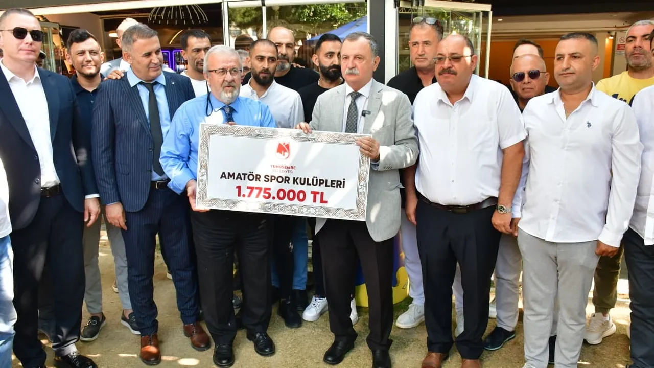 Yunusemre Belediyesi 20 amatör kulübe 1 milyon 775 bin TL destek sağladı