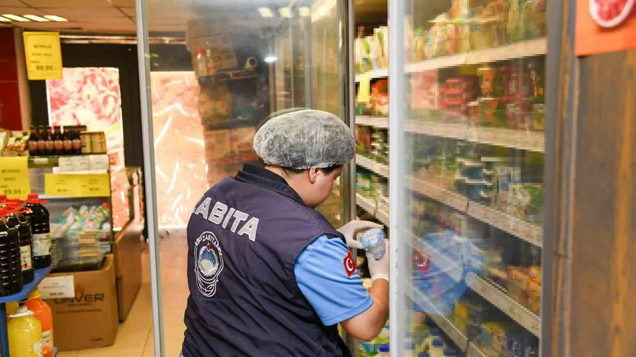 Yunusemre'de marketlere sıkı denetim