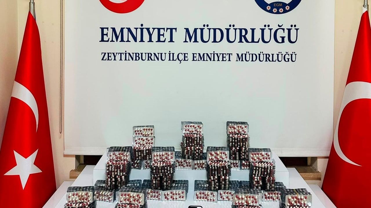 Zeytinburnu'da Operasyonda 11 bin 60 adet sentetik ecza ele geçirildi; 1 kişi tutuklandı