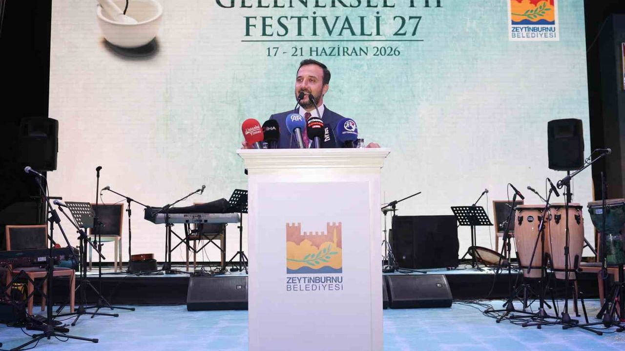 Zeytinburnu'nda 27. Merkezefendi geleneksel tıp festivali başladı