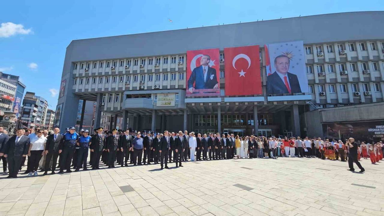 Zonguldak’ın düşman işgalinden kurtuluşunun 105. yılı törenlerle kutlandı