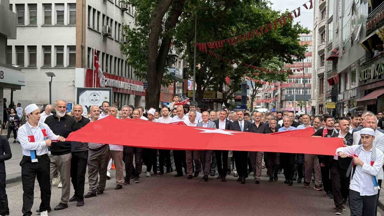 Zonguldak’ta hafızlık icazet merasimi mehteran eşliğinde kortejle başladı