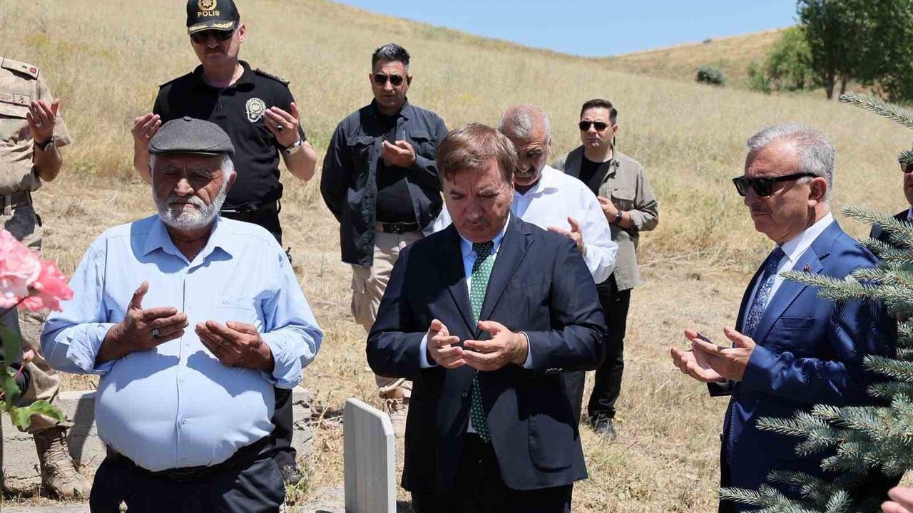 15 Temmuz şehidi Recep Gündüz kabri başında anıldı
