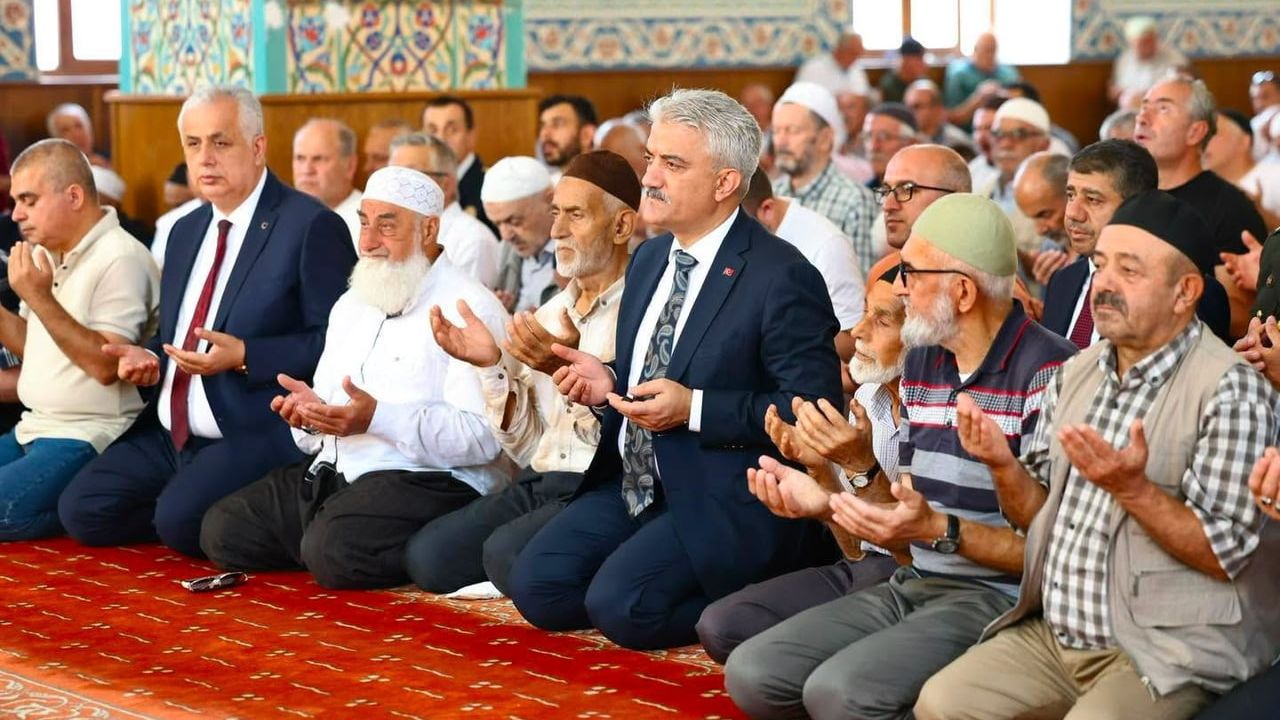 15 Temmuz şehitleri Düzce’de dualarla anıldı