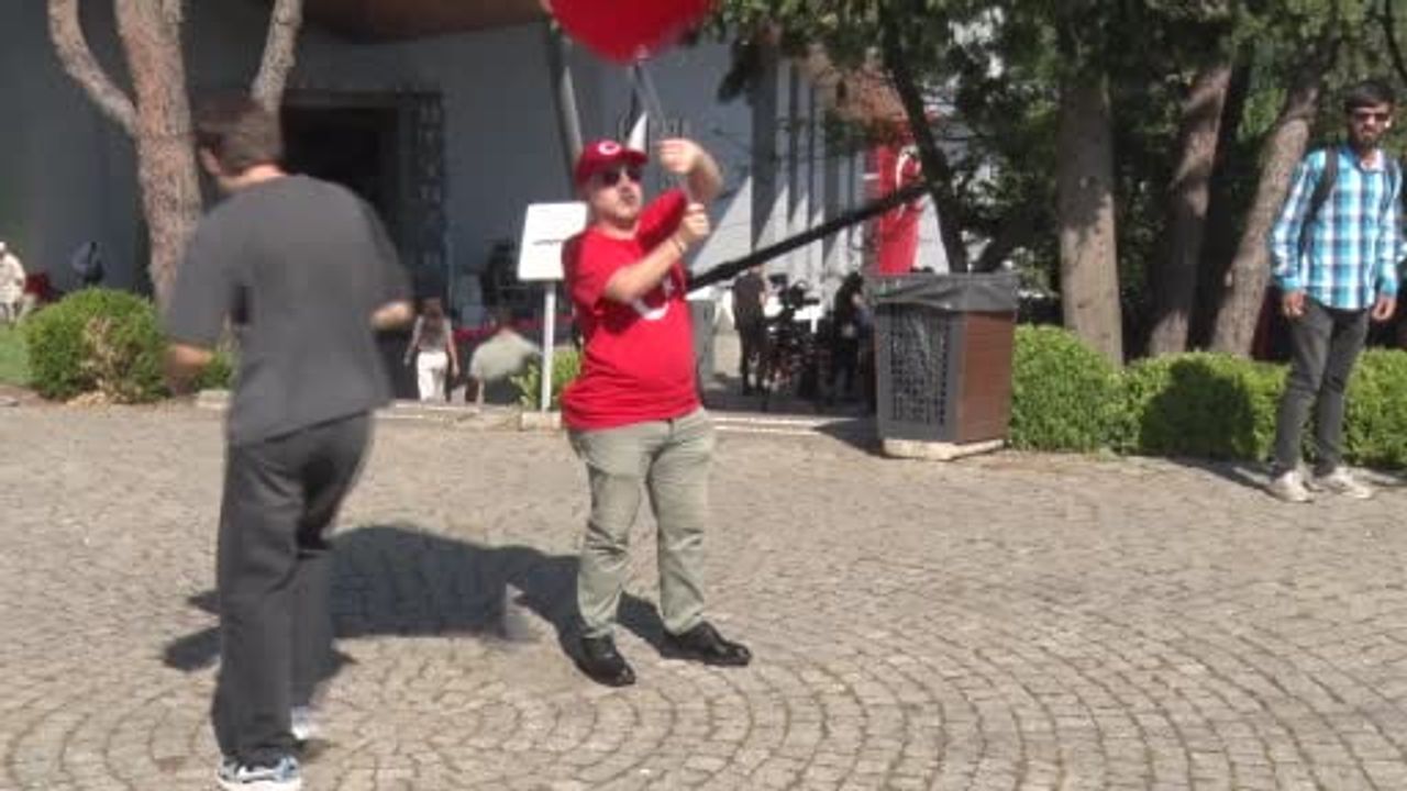 15 Temmuz’un 10’uncu yılında şehitler makamı’na ziyaretçi akını