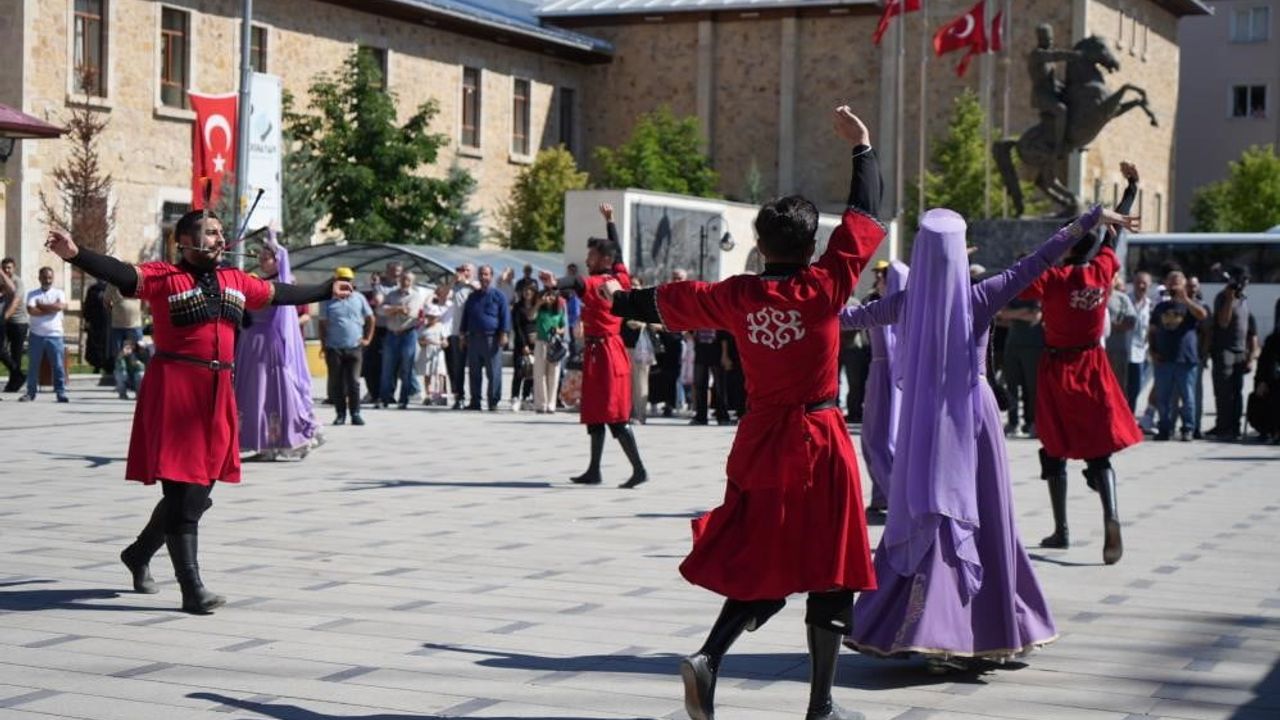 30. uluslararası Dede Korkut şöleni yarın başlıyor