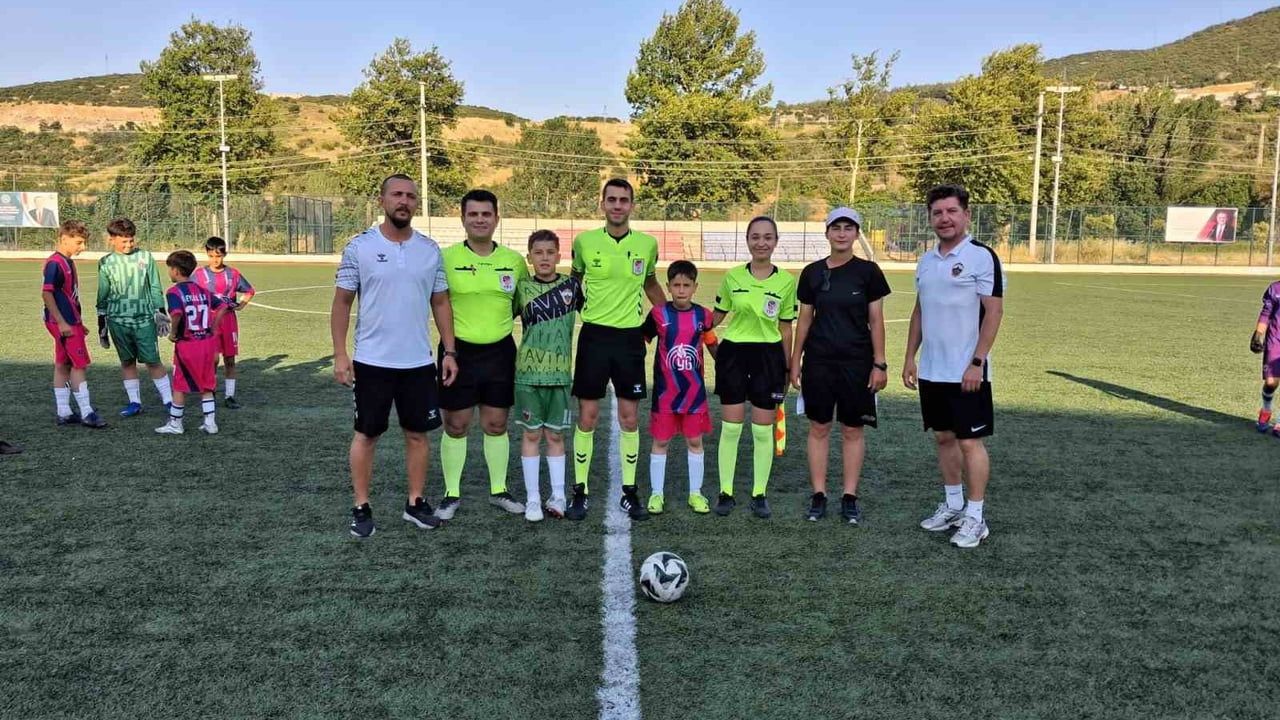 4 Eylülspor Bilecik U12 Gençler Ligi şampiyonu oldu