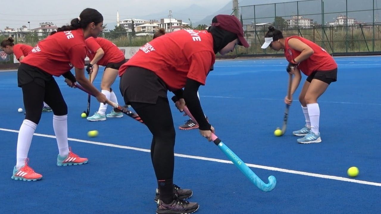 A Milli Kadın Hokey Takımı'nda hedef Avrupa şampiyonluğu