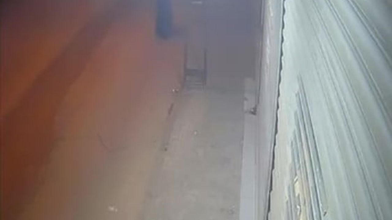 Adana'da tanınmamak için kadın kılığına girip silahlı saldırı düzenledi