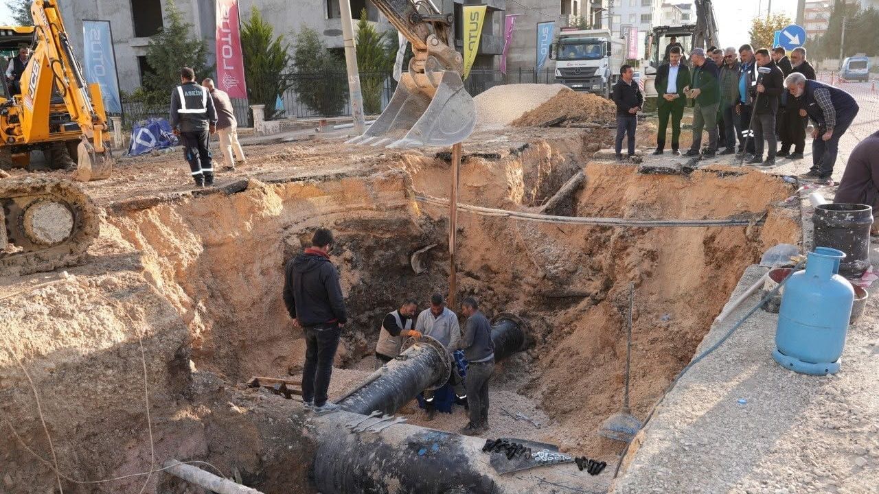Adıyaman’da 6 ayda 68 bin metreyi aşan altyapı hattı tamamlandı