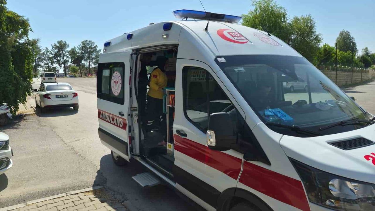 Adıyaman'da Altınşehir Mahallesi'nde çarpışma: motosiklet sürücüsü yaralandı