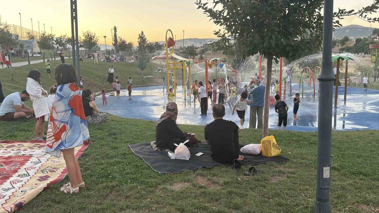 Adıyaman'da çocukların serinlik adresi: su oyun parkları