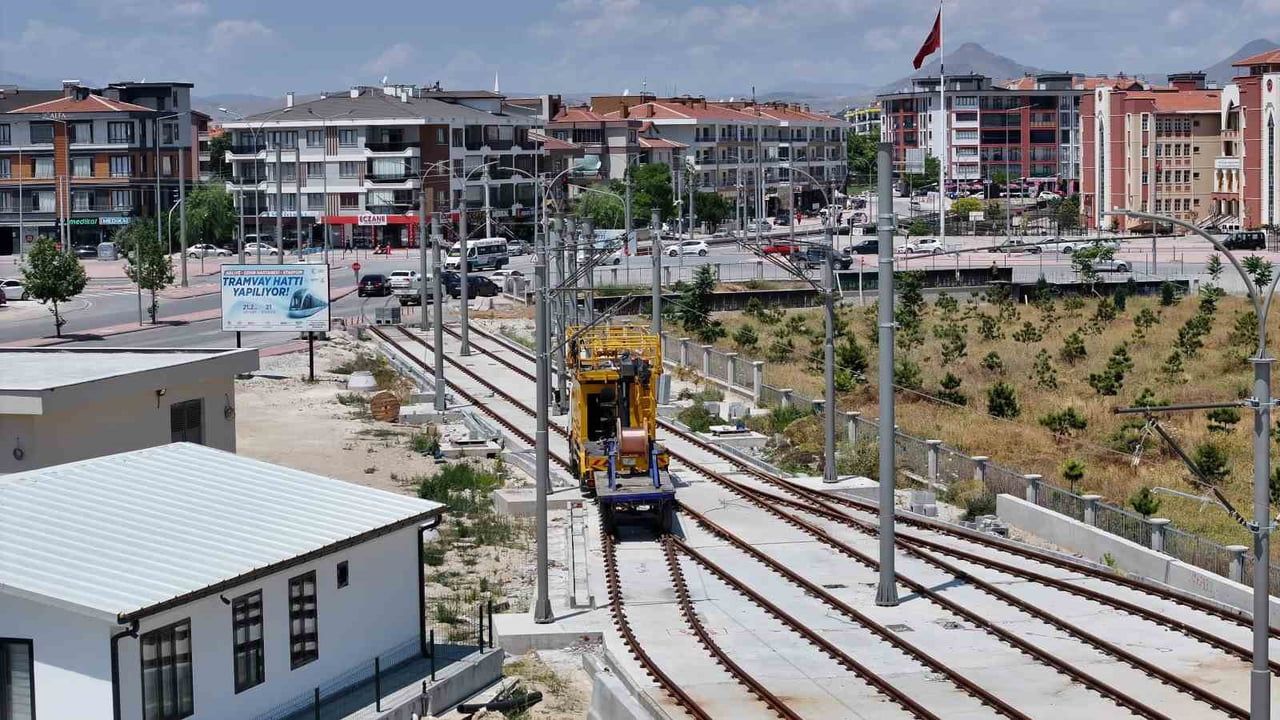 Adliye-Şehir Hastanesi tramvay uzatma hattında test sürüşleri öncesi son aşamaya gelindi
