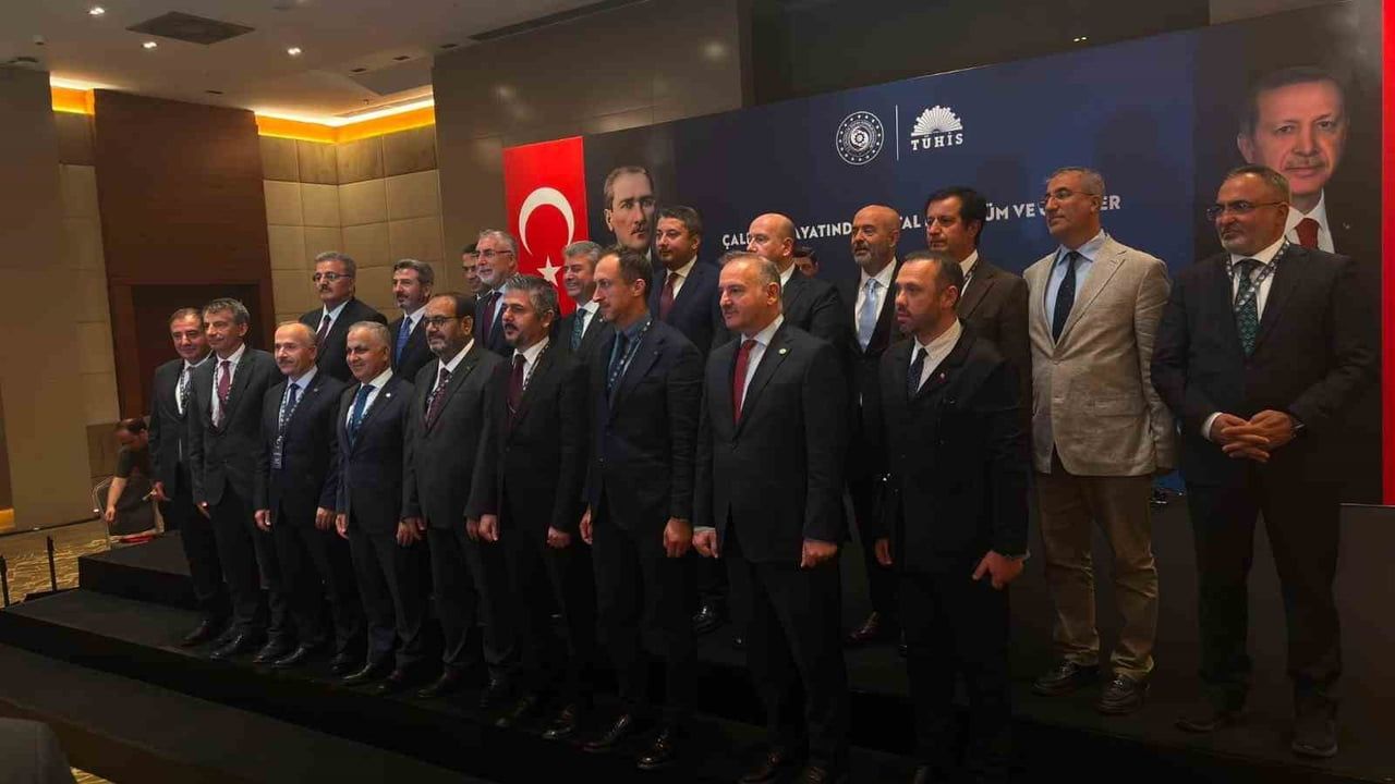 Adü temsilcileri Ankara'da dijital dönüşüm ve gençlik gündemini taşıdı