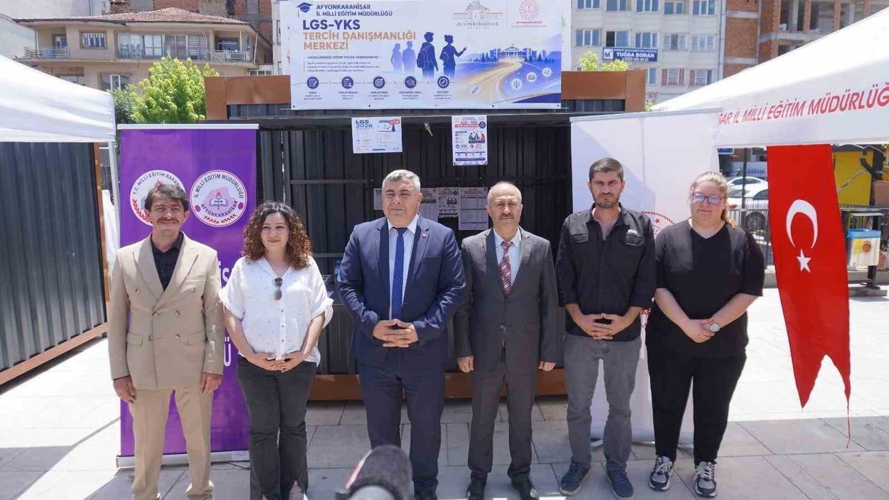 Afyonkarahisar'da LGS tercih danışmanlığı: 'LGS şampiyonlarımızı bol bol göreceksiniz'