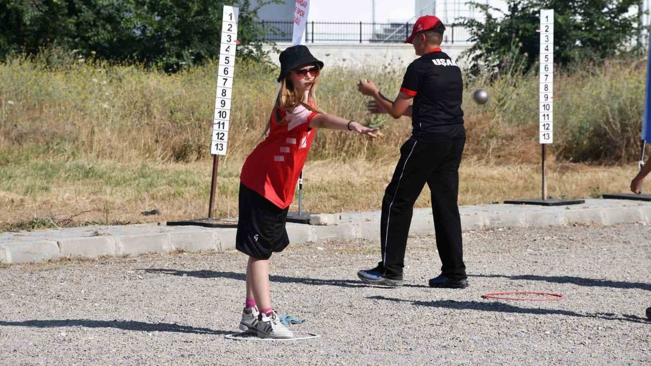 Afyonkarahisar'da tamamlanan ANALİG bocce karşılaşmaları finalistleri şekillendirdi