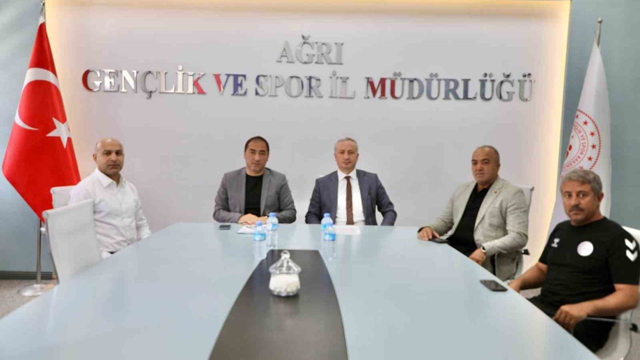 Ağrı’da AGAH Spor Okulları projesi ile okullar spor merkezine dönüşecek