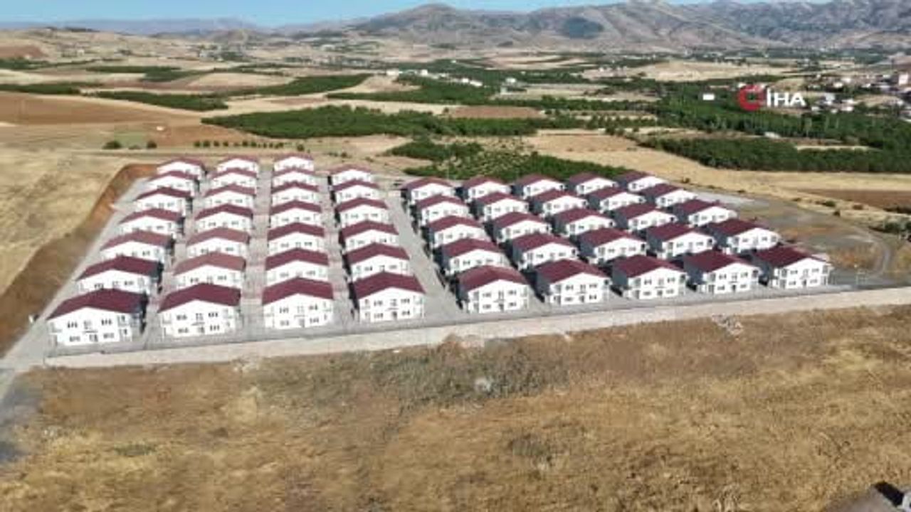 Ahbap derneği depremzedeye ev sözünü tutmadı: Malatyalılar toplanan paraların hesabını istiyor