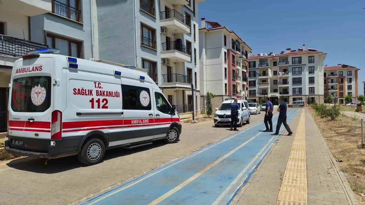 Aile iki gündür ulaşamayınca 112'yi aradı, Adıyaman'da ekipler M.G.'yi evinde sağ buldu