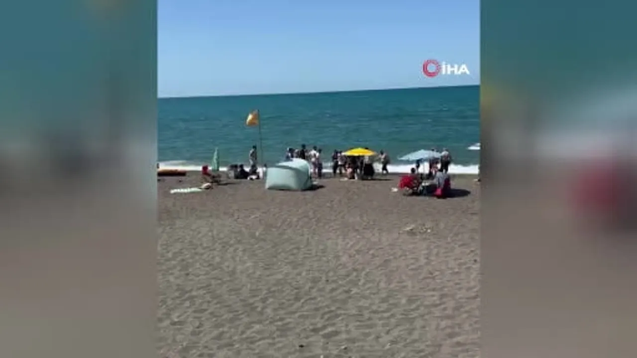 Akçakoca açıklarında boğulma tehlikesi geçiren kişi kurtarıldı