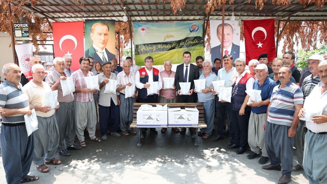 Akdeniz’de kırsal hizmetlerle meyve sineğine karşı ilaç desteği