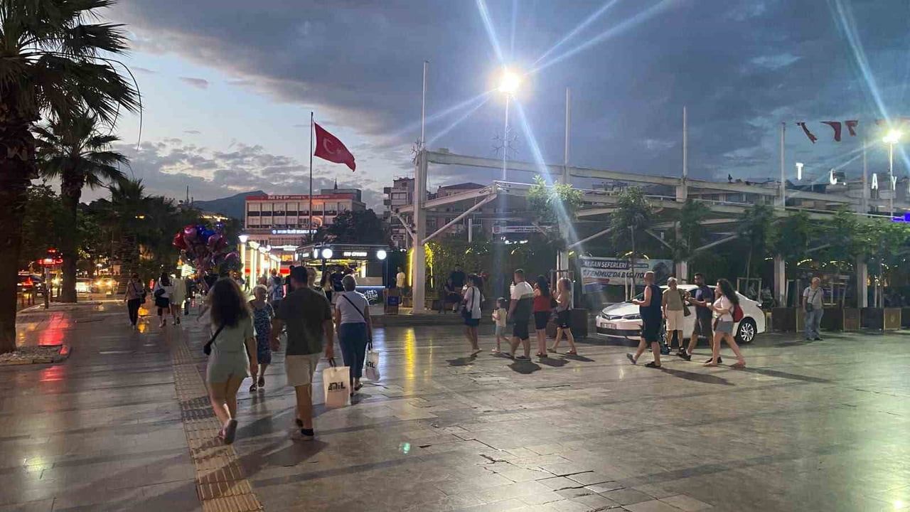 Akşam serinliği Aydın Efeler'de vatandaşlara nefes aldırdı