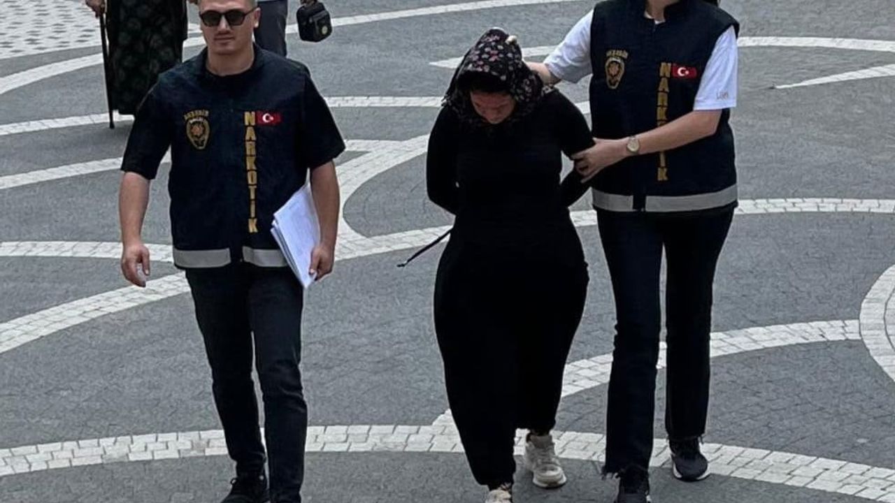 Akşehir'de cezaevi ziyaretinde yakalanan kadının üzerinden 18 uyuşturucu hap çıktı