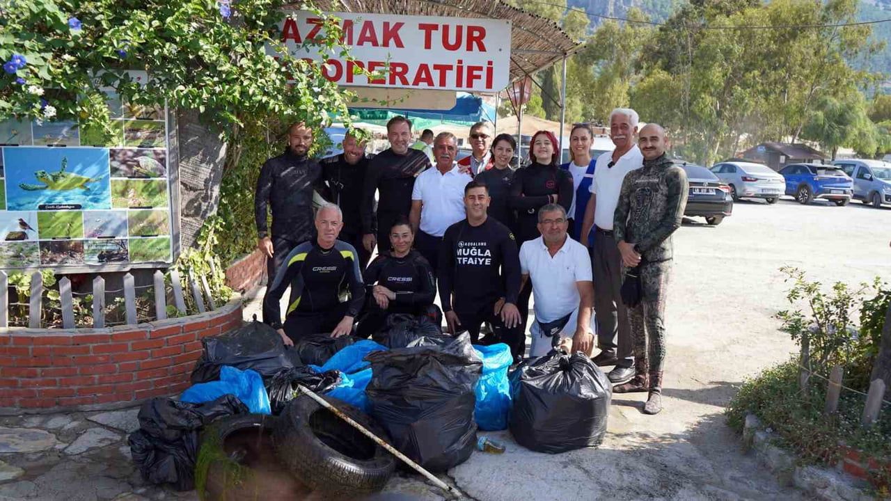Akyaka Kadın Azmağı'nda dip temizliğiyle ekosisteme destek