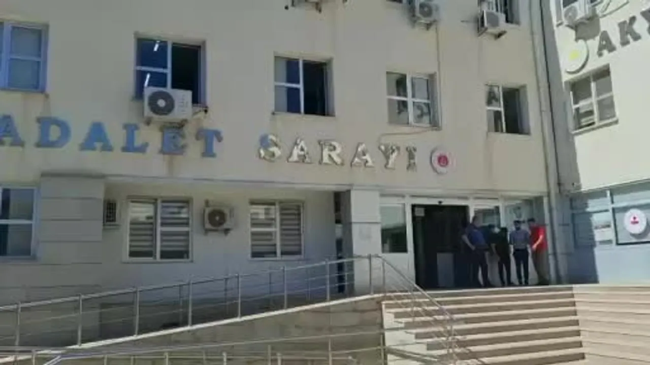 Akyurt'ta iş yeri hırsızlığına karışan iki şüpheli cezaevine gönderildi